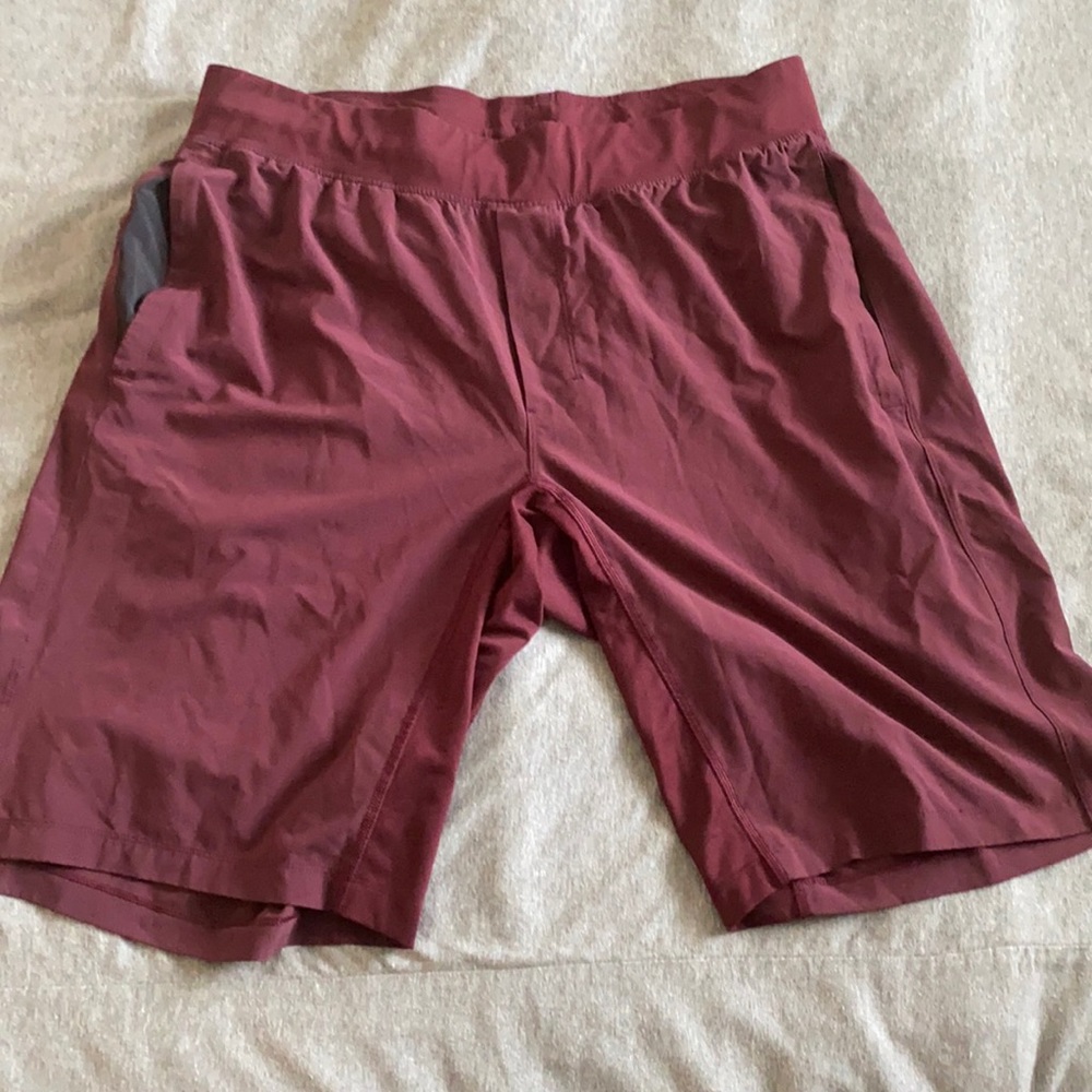 Lululemon athletic shorts XL